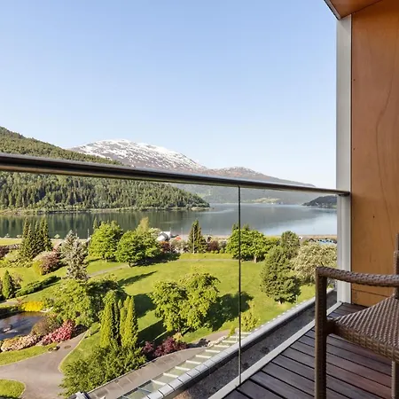 Alexandra Szálloda 4*