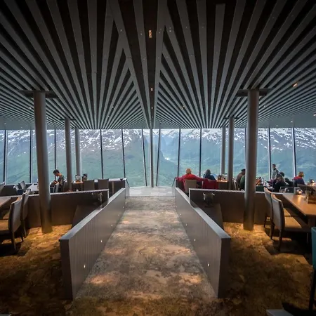 Szálloda Alexandra Loen